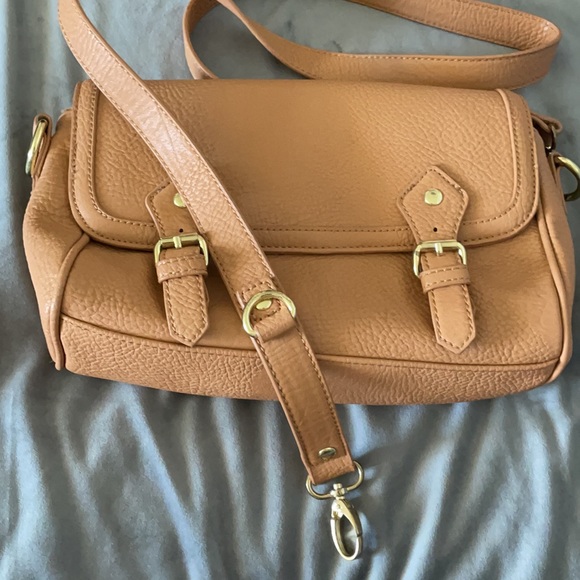 BCBGenration Messenger Crossbody Bag. Tan color. Size: 10” x 7” x 3.5” - Picture 3 of 16